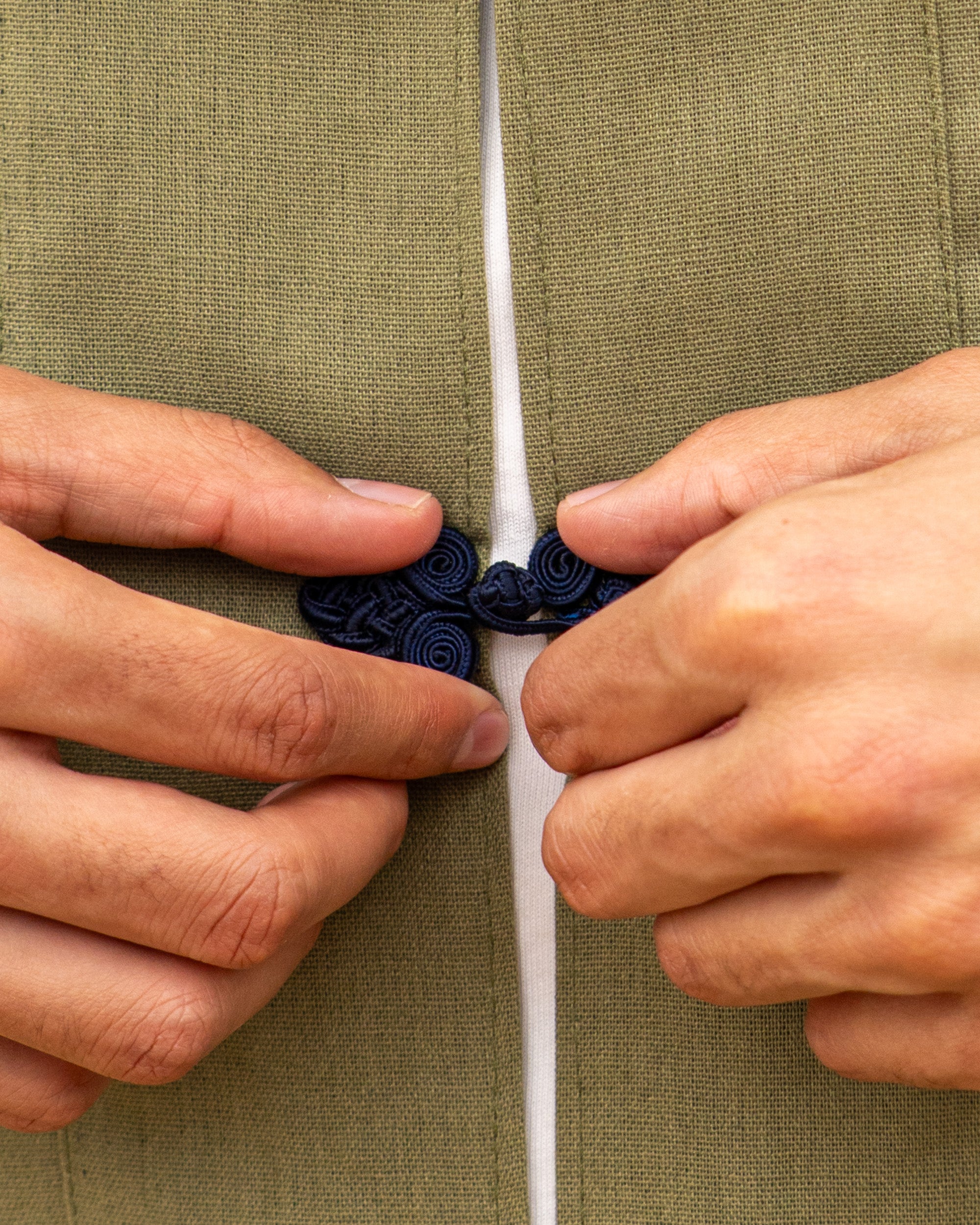 Olive Green Linen Shanghaï